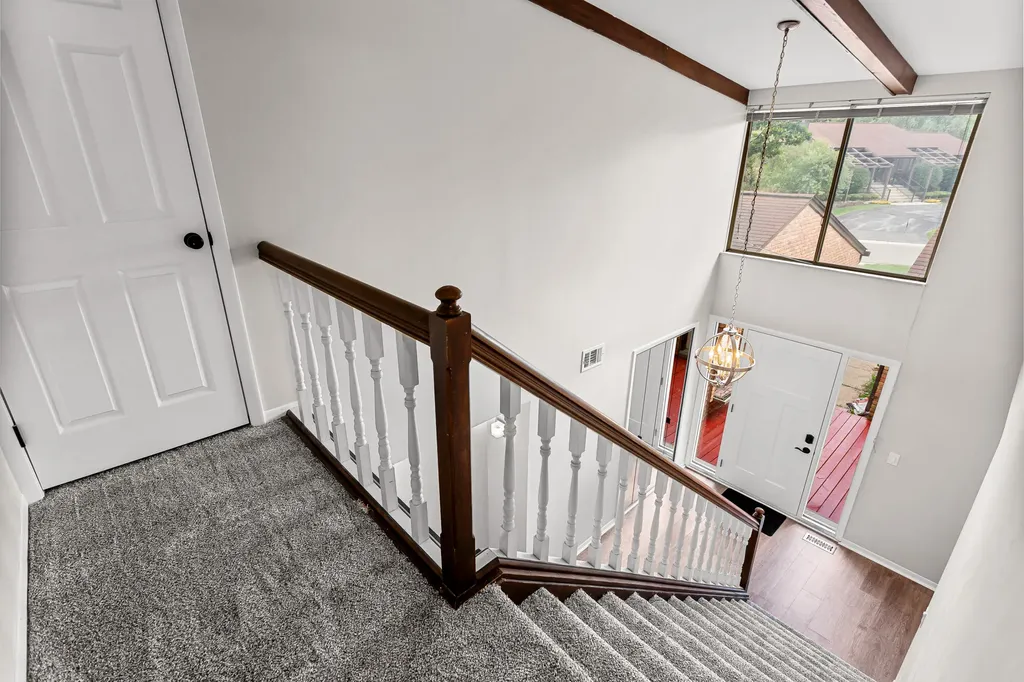 2260 Bordeaux Street West Bloomfield Charter Township MI 48323