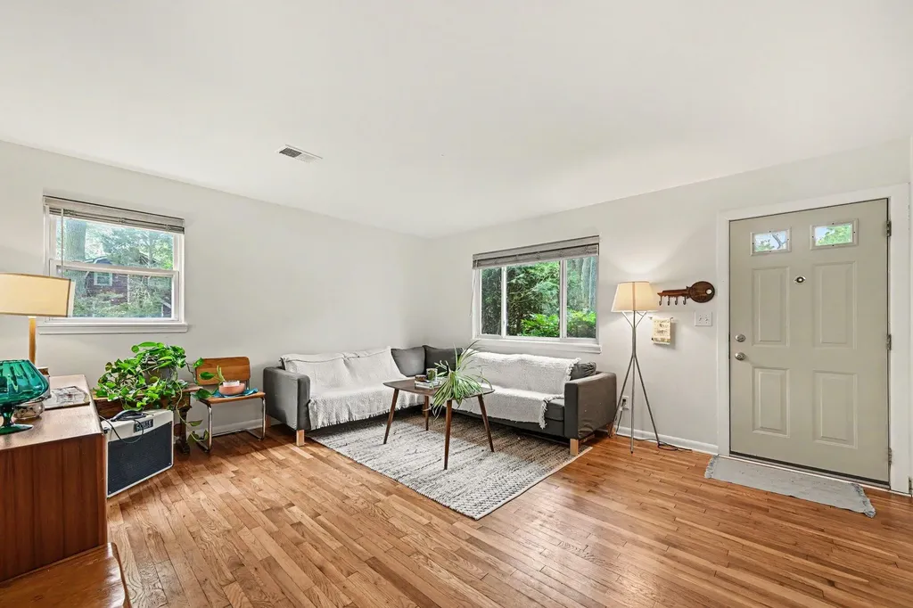 3195 Nordman Road Ann Arbor City MI 48108