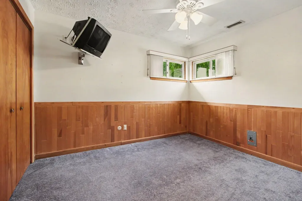 1711 Grove Road Ypsilanti Charter Township MI 48198