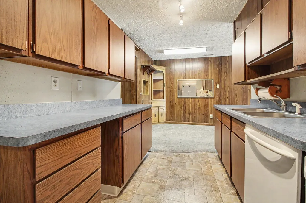 1711 Grove Road Ypsilanti Charter Township MI 48198