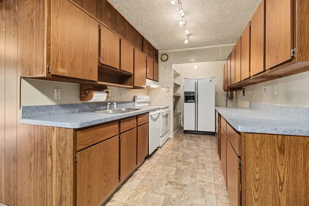 1711 Grove Road Ypsilanti Charter Township MI 48198
