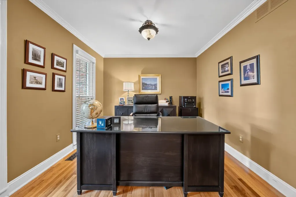 864 Great Oaks Boulevard Rochester City MI 48307