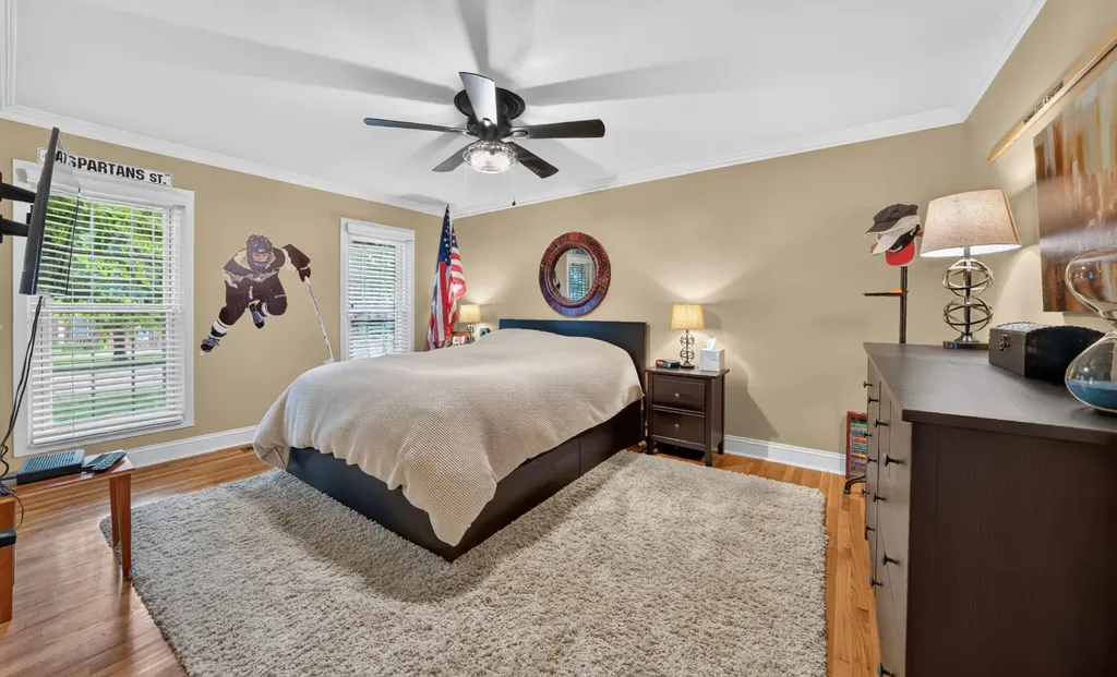 864 Great Oaks Boulevard Rochester City MI 48307