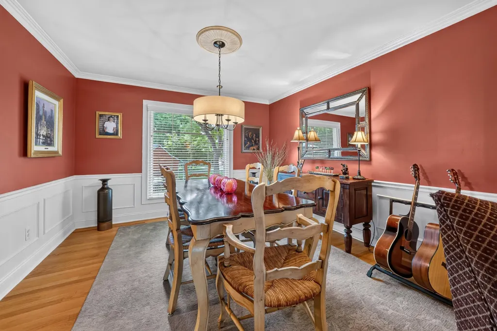 864 Great Oaks Boulevard Rochester City MI 48307