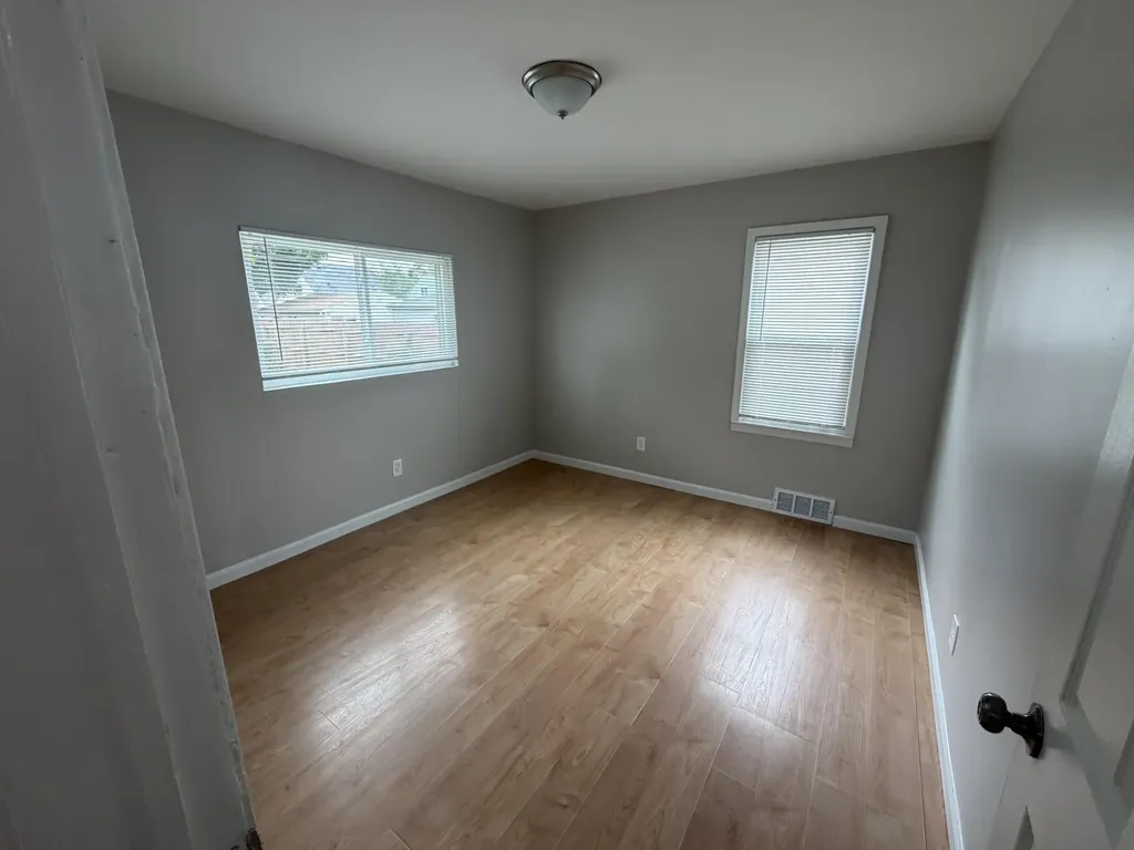 14828 Euclid Avenue Allen Park City MI 48101