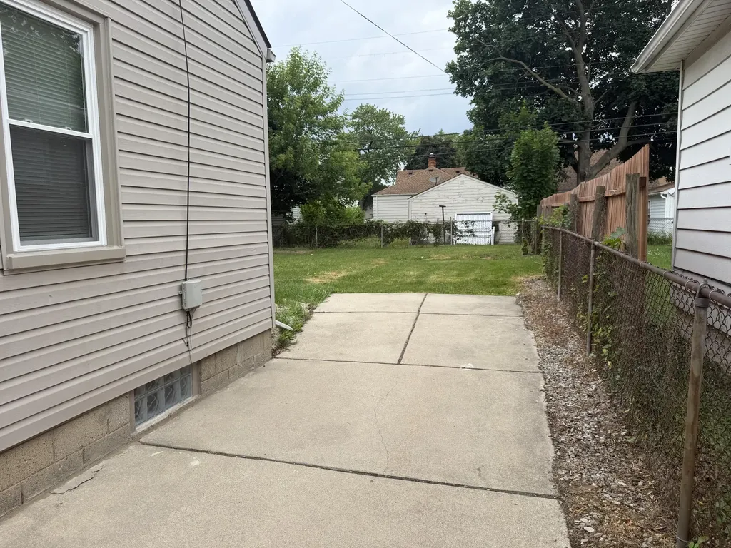 14828 Euclid Avenue Allen Park City MI 48101