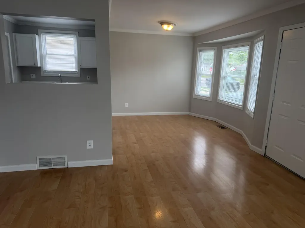 14828 Euclid Avenue Allen Park City MI 48101