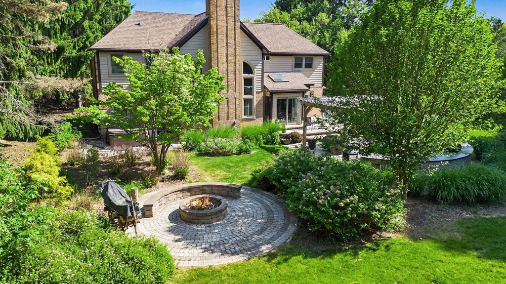 3949 S Michael Road Scio Township MI 48103