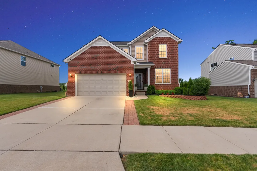 704 Groveland Circle Pittsfield Charter Township MI 48108