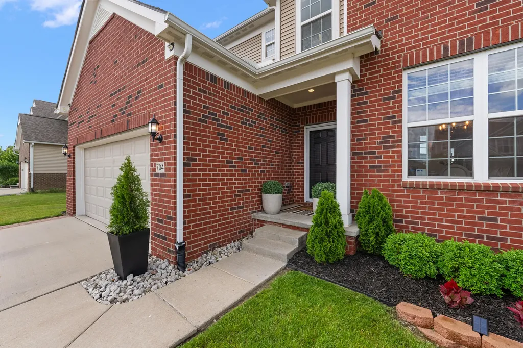 704 Groveland Circle Pittsfield Charter Township MI 48108