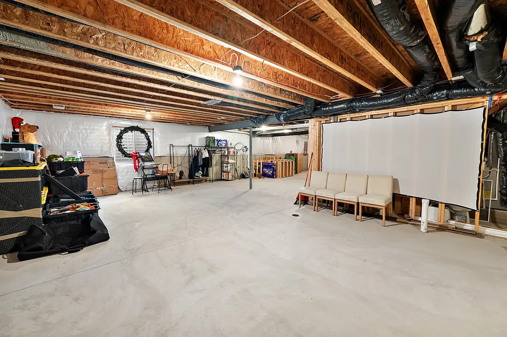 704 Groveland Circle Pittsfield Charter Township MI 48108