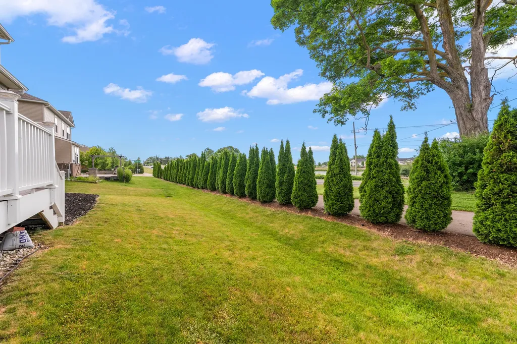 704 Groveland Circle Pittsfield Charter Township MI 48108