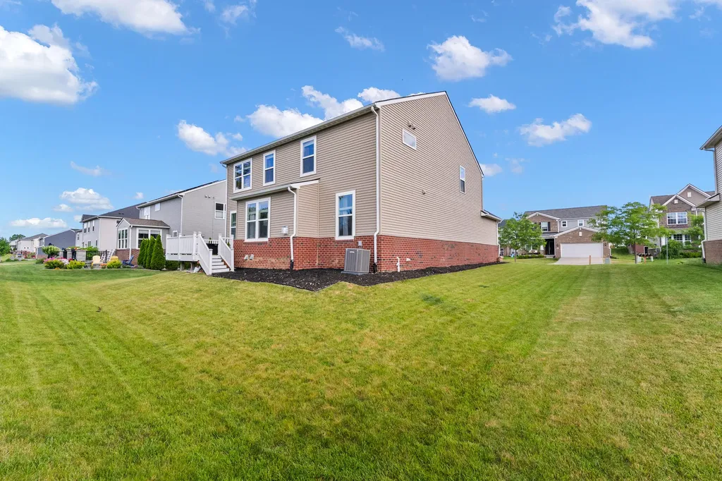 704 Groveland Circle Pittsfield Charter Township MI 48108