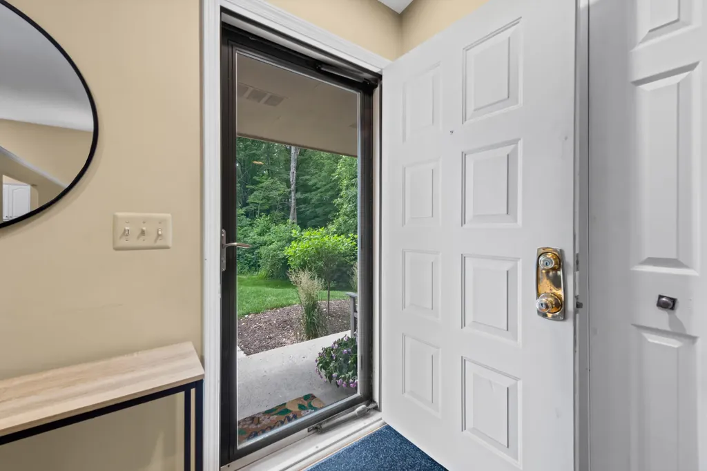 7256 Green Farm Road West Bloomfield Charter Township MI 48322