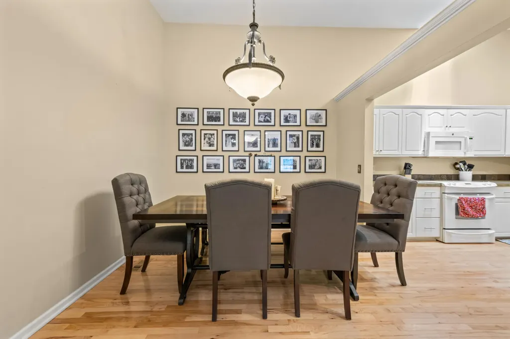 7256 Green Farm Road West Bloomfield Charter Township MI 48322