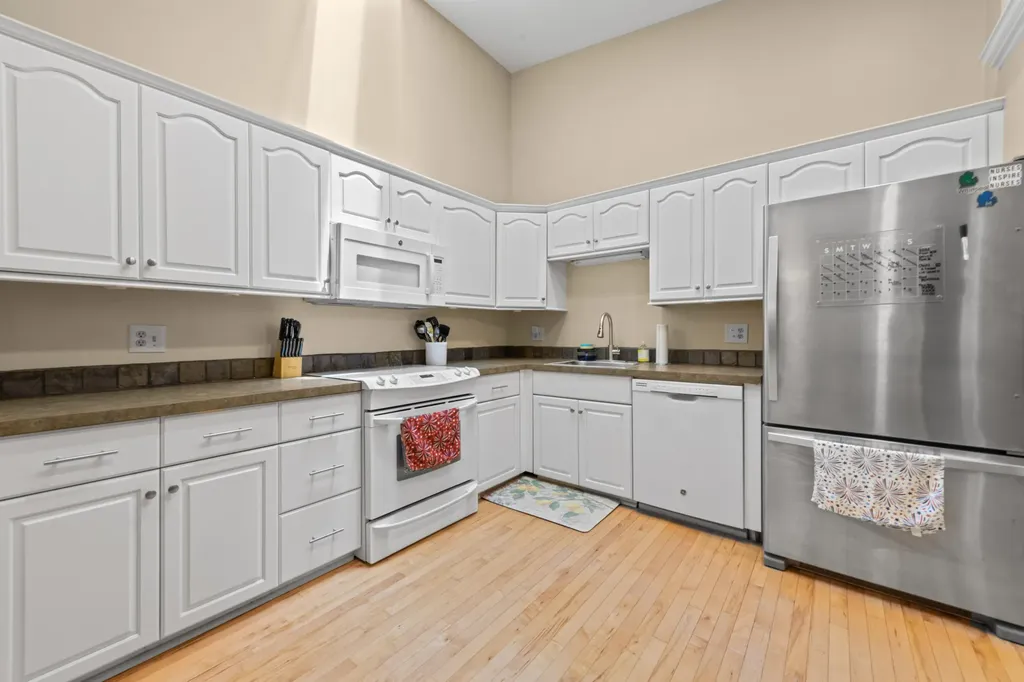 7256 Green Farm Road West Bloomfield Charter Township MI 48322