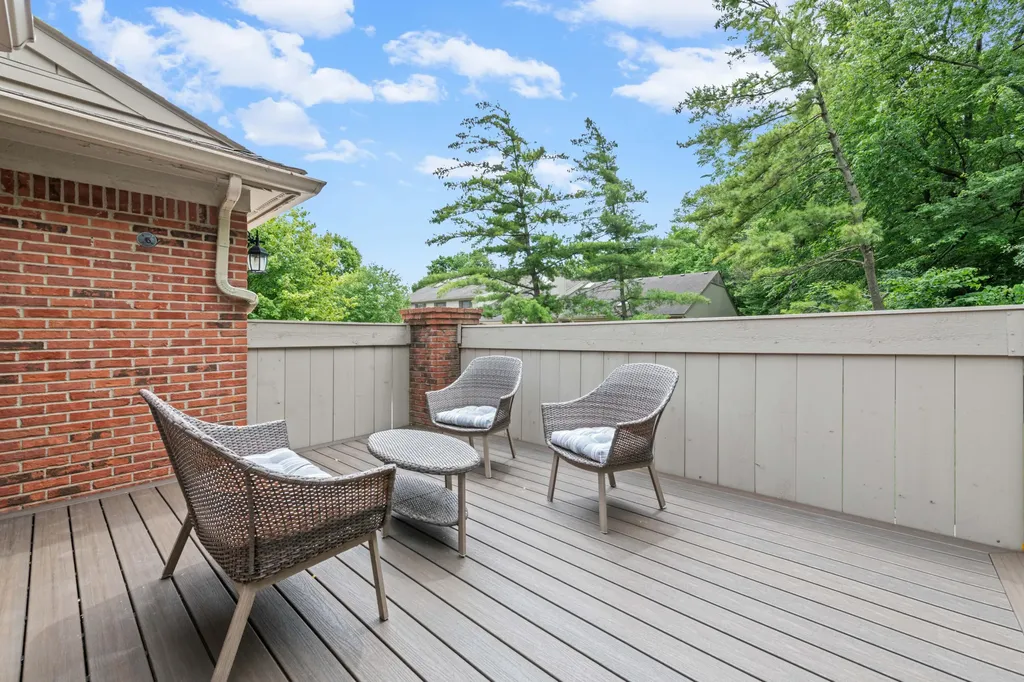 7256 Green Farm Road West Bloomfield Charter Township MI 48322