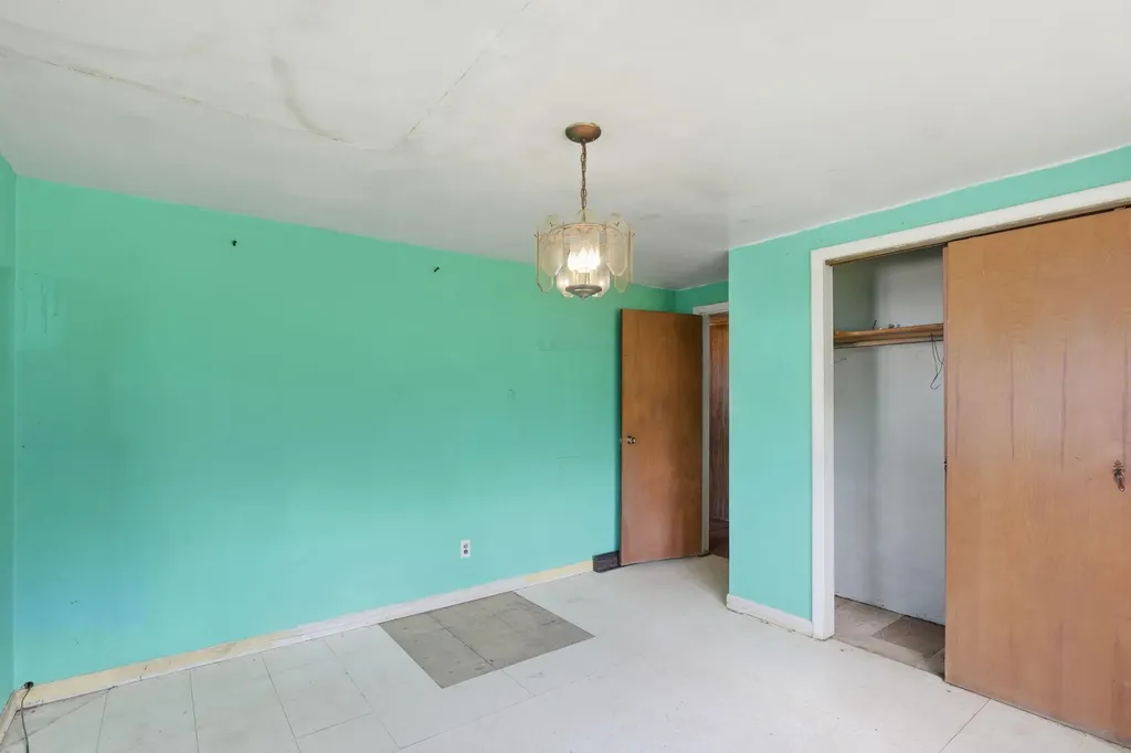212 Woodland Avenue Blackman Charter Township MI 49203