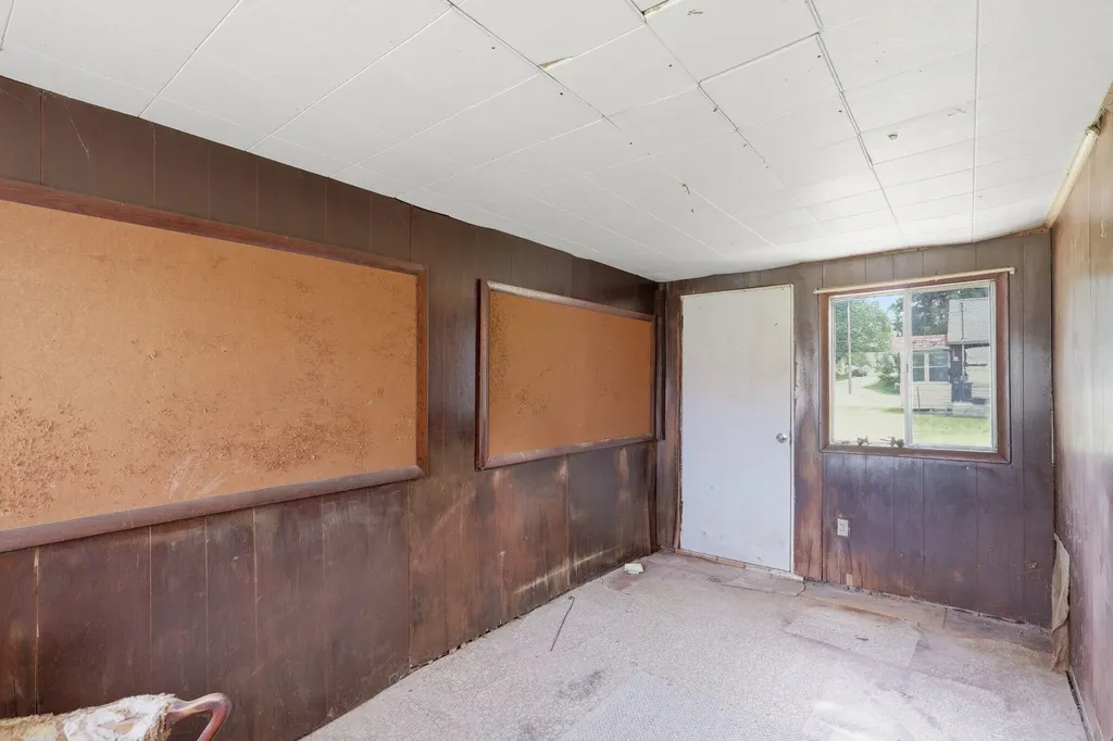 212 Woodland Avenue Blackman Charter Township MI 49203