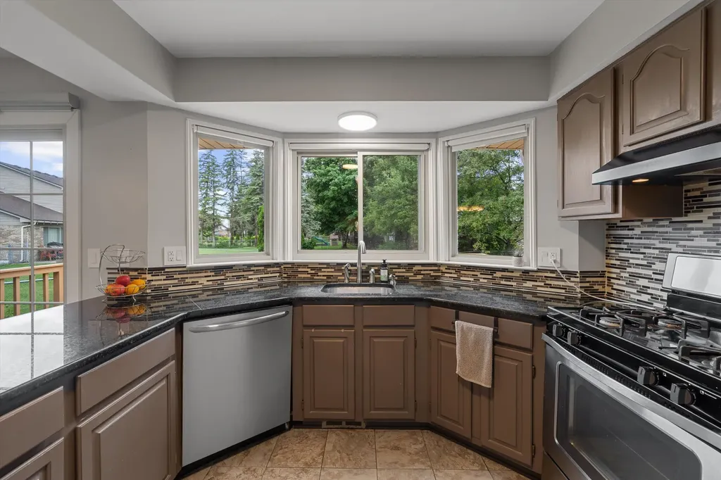 46616 Camelia Drive Canton Charter Township MI 48187