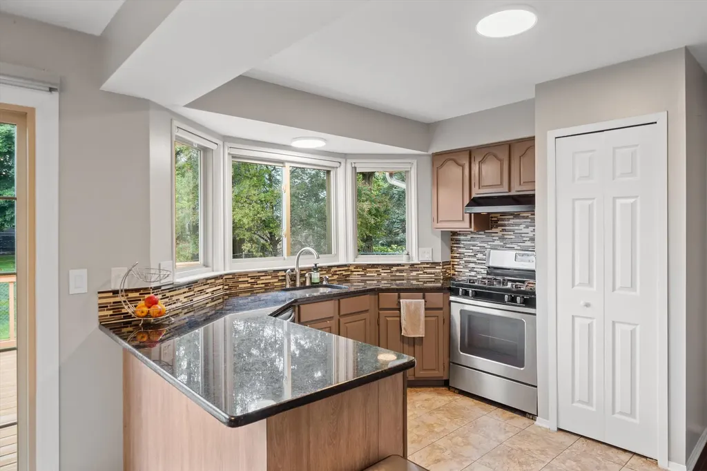 46616 Camelia Drive Canton Charter Township MI 48187