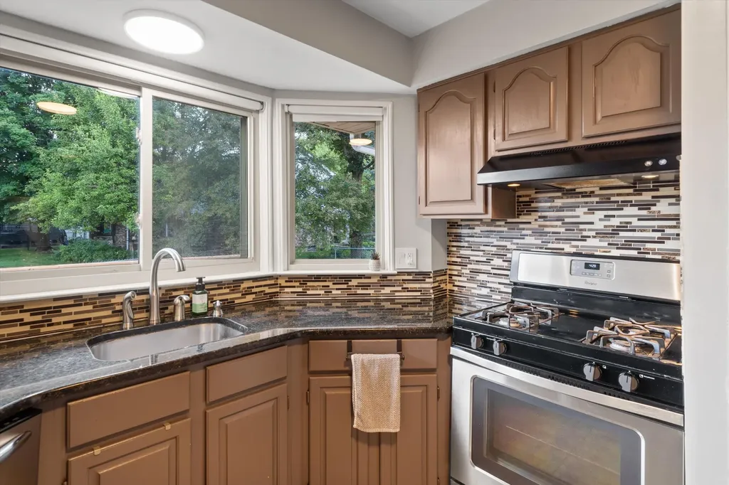 46616 Camelia Drive Canton Charter Township MI 48187