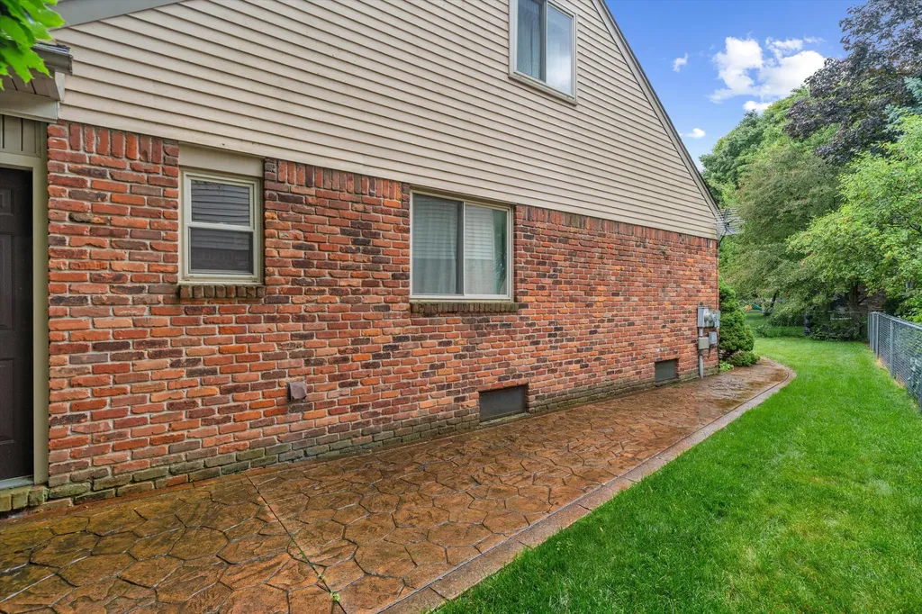 46616 Camelia Drive Canton Charter Township MI 48187