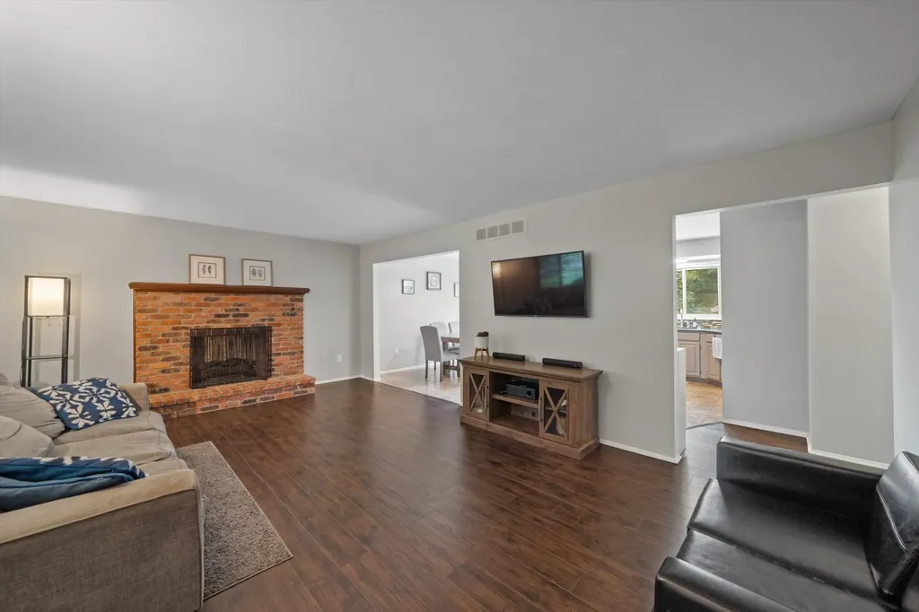 46616 Camelia Drive Canton Charter Township MI 48187