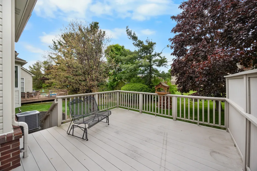 22273 Abington Drive Farmington Hills City MI 48335