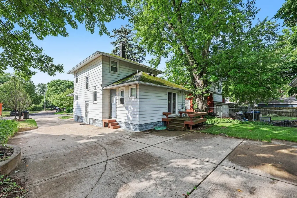 700 Ferris Street Ypsilanti City MI 48197
