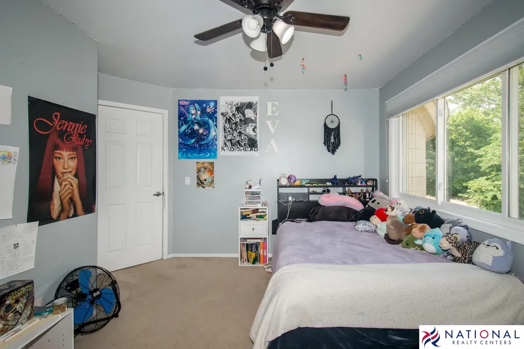 37709 Glengrove Drive Farmington Hills City MI 48331