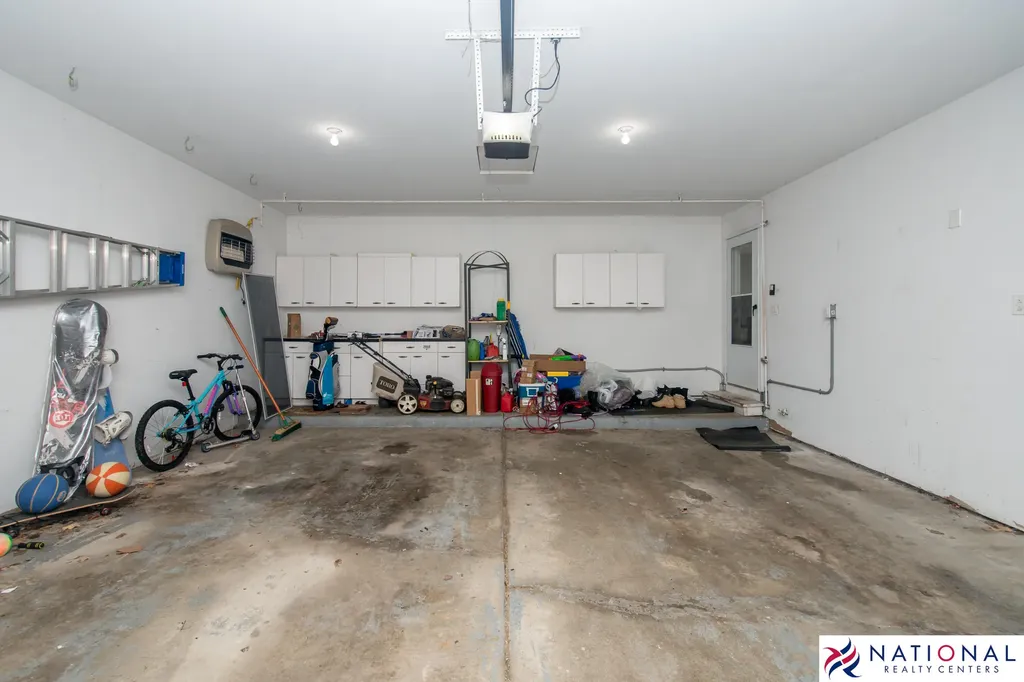 37709 Glengrove Drive Farmington Hills City MI 48331