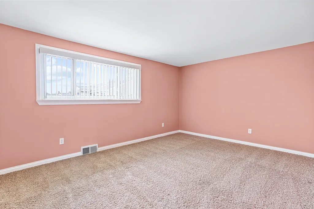 29184 Manchester Street Westland City MI 48185