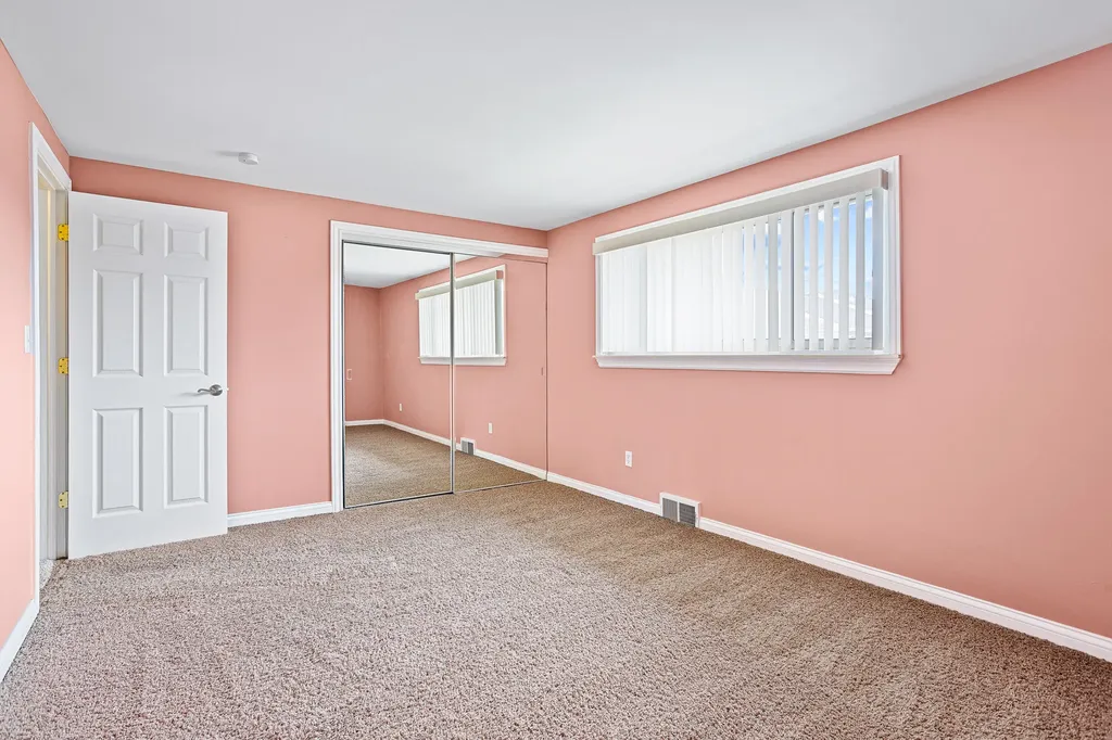 29184 Manchester Street Westland City MI 48185
