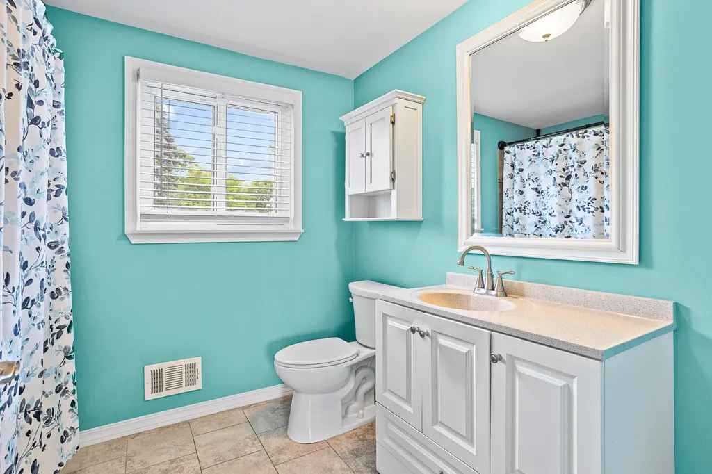 29184 Manchester Street Westland City MI 48185
