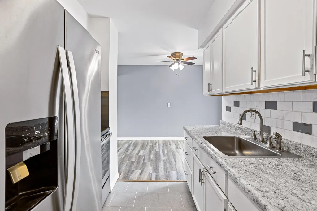 29184 Manchester Street Westland City MI 48185