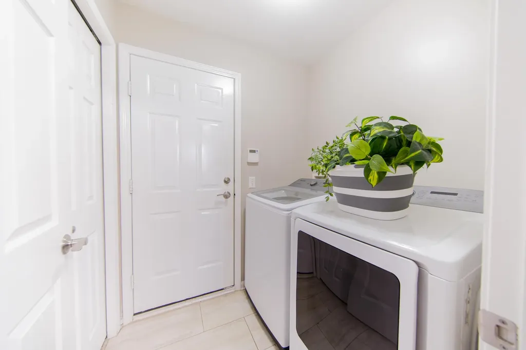 7803 Hampton Court Ypsilanti Charter Township MI 48197
