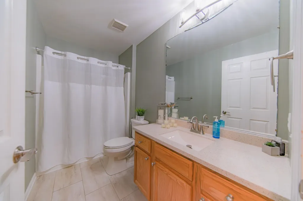 7803 Hampton Court Ypsilanti Charter Township MI 48197