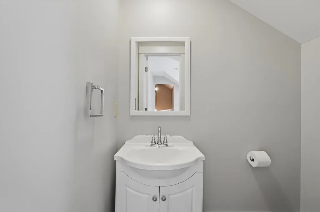 6240 Hiawatha Road Hamburg Township MI 48189