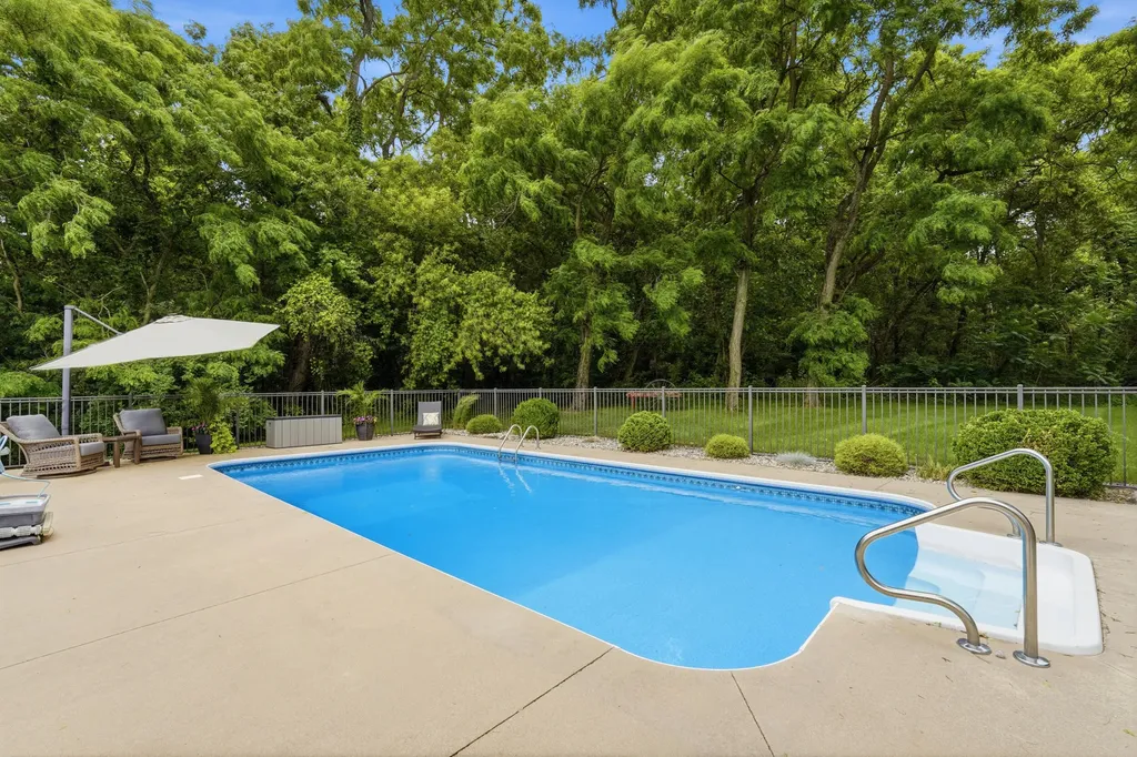6240 Hiawatha Road Hamburg Township MI 48189
