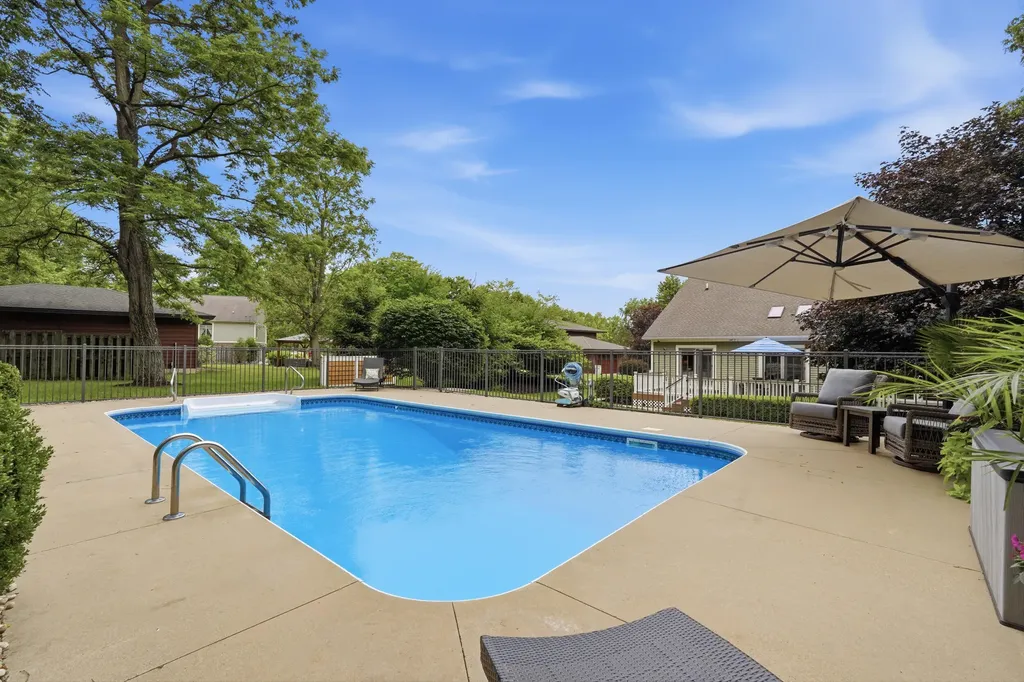 6240 Hiawatha Road Hamburg Township MI 48189