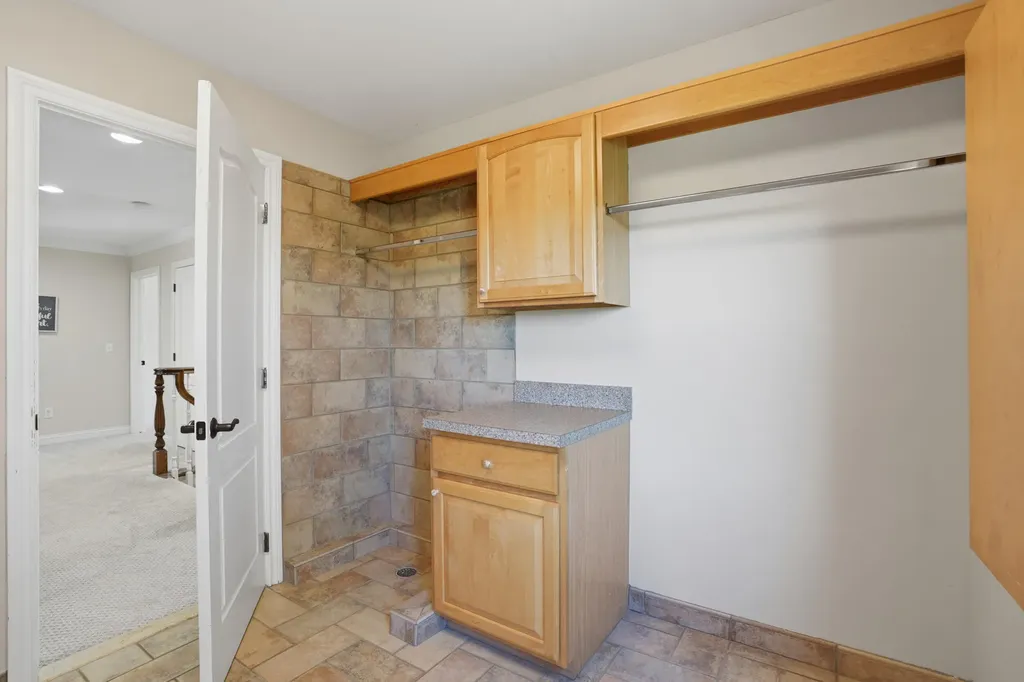 5693 Strawberry Circle Commerce Charter Township MI 48382