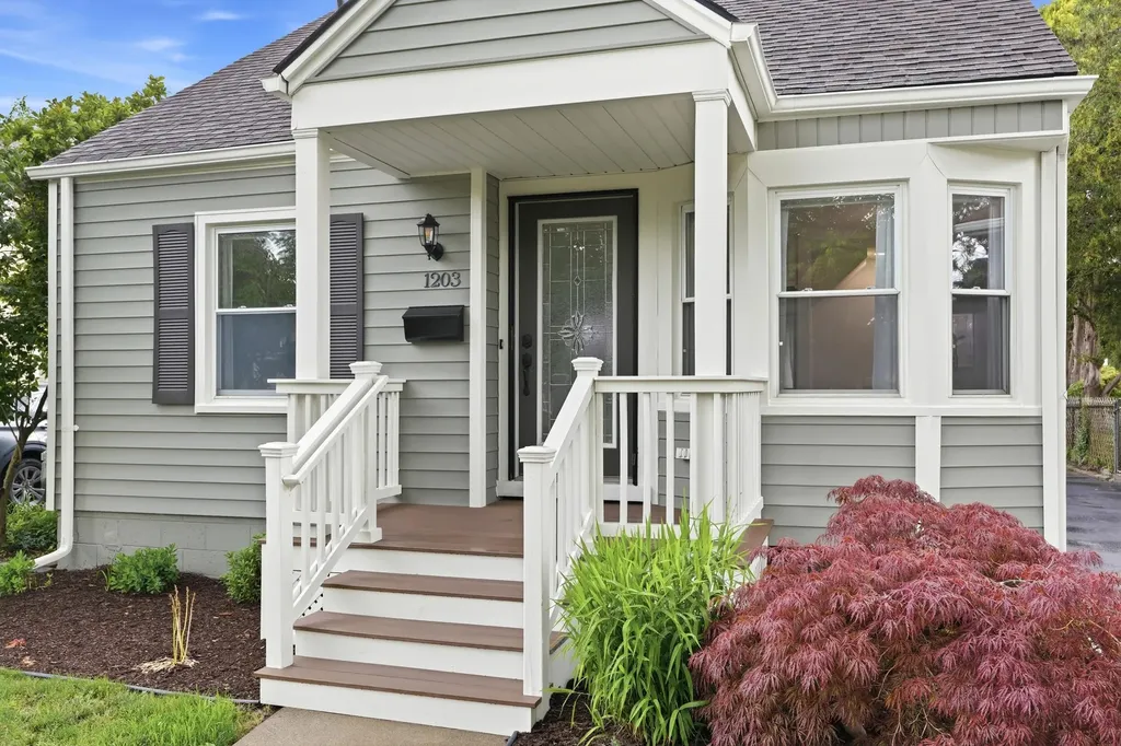 1203 E 2nd Street Royal Oak City MI 48067