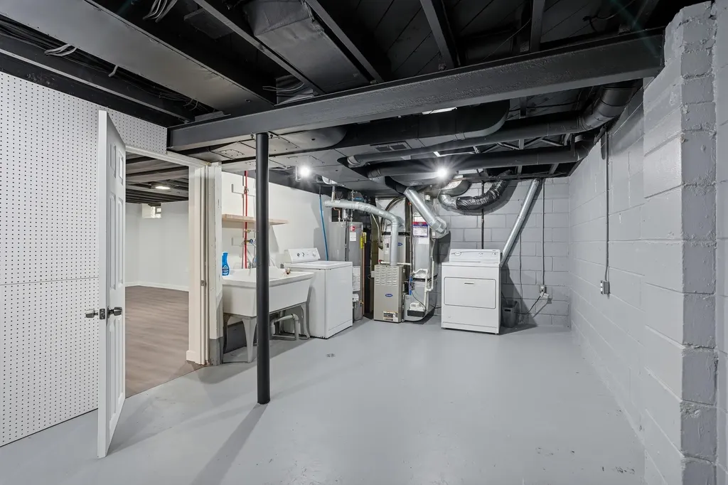 1203 E 2nd Street Royal Oak City MI 48067