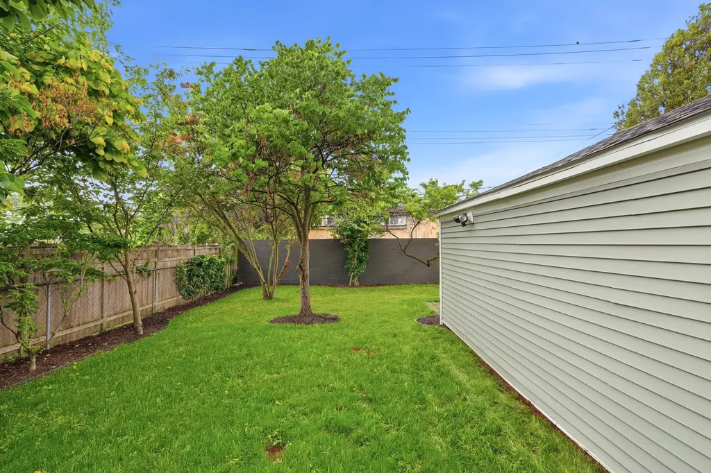 1203 E 2nd Street Royal Oak City MI 48067
