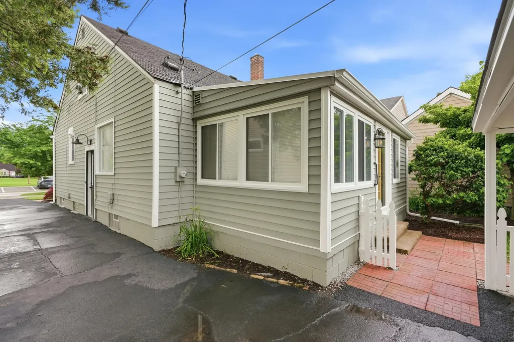 1203 E 2nd Street Royal Oak City MI 48067
