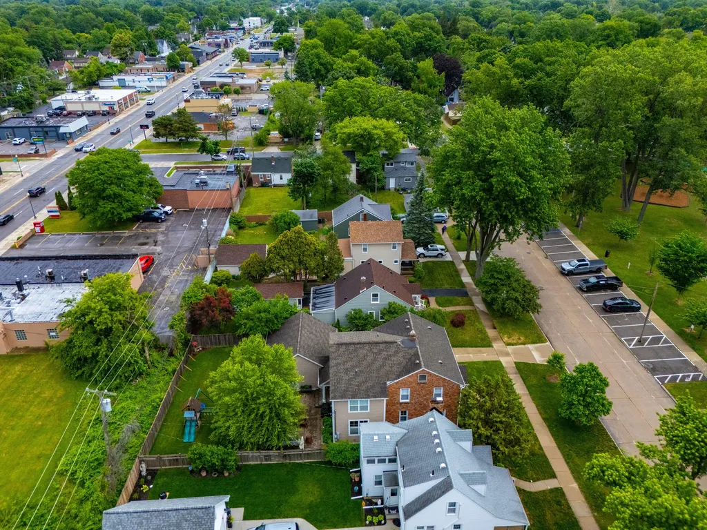 1203 E 2nd Street Royal Oak City MI 48067