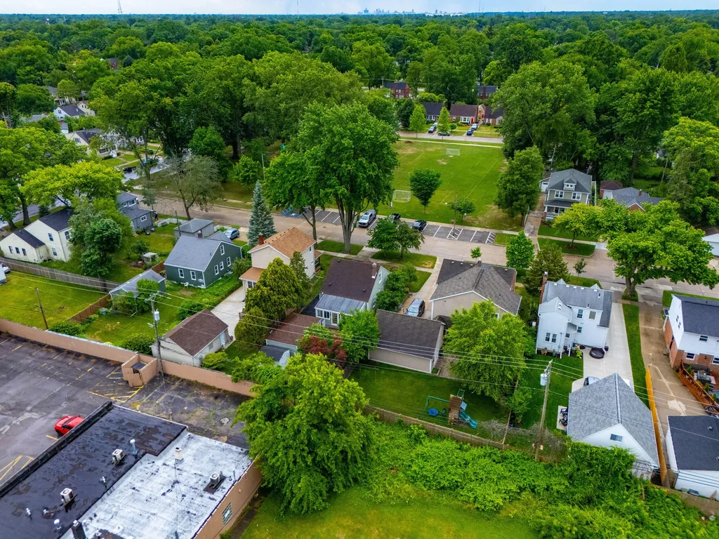 1203 E 2nd Street Royal Oak City MI 48067