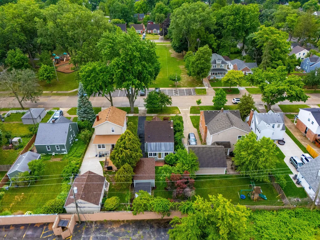 1203 E 2nd Street Royal Oak City MI 48067