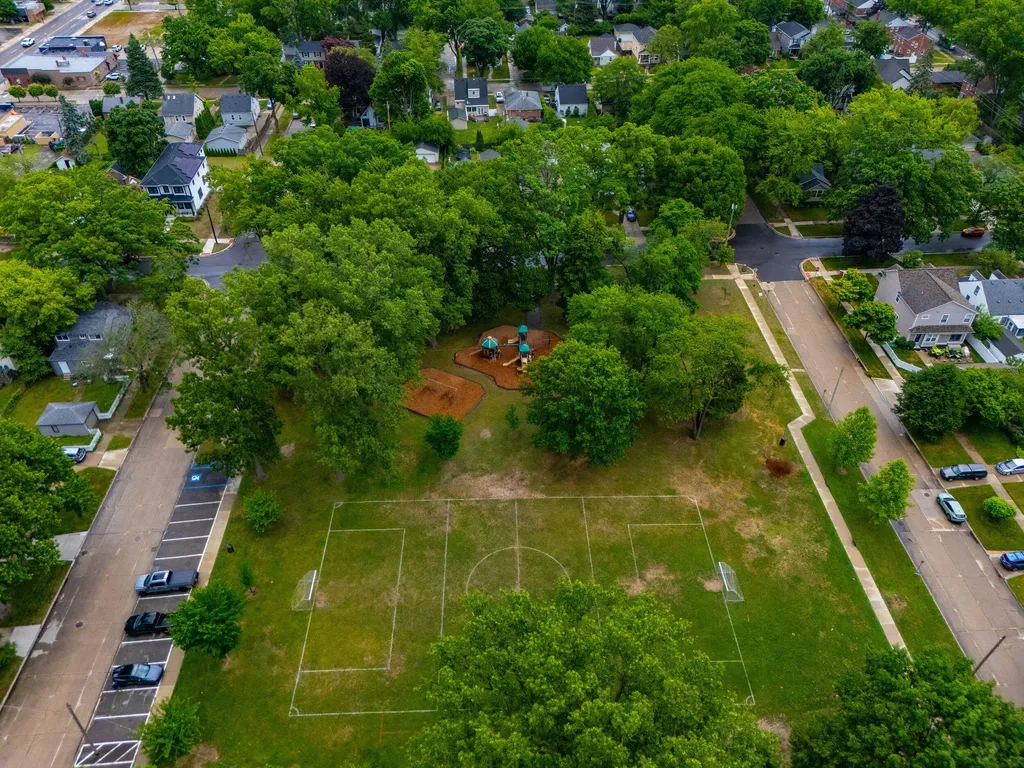 1203 E 2nd Street Royal Oak City MI 48067